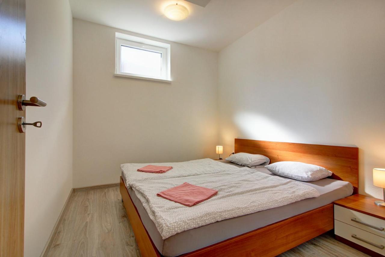 Apartments Novy Zivot エクステリア 写真